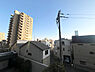 周辺：地上10階建マンションの3階部分に位置しています。天気の良い日は、気持ちの良い青空を望めます。【住戸からの眺望】