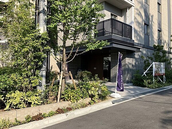 エントランスを拡大表示