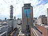 周辺：「大丸神戸店」まで約730m、「神戸阪急」まで約800m。日常的なお買い物がしやすい住環境です。【住戸からの眺望写真/西側】