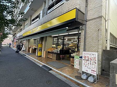 ハナマサプラス動坂店 130m