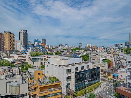 バルコニーから