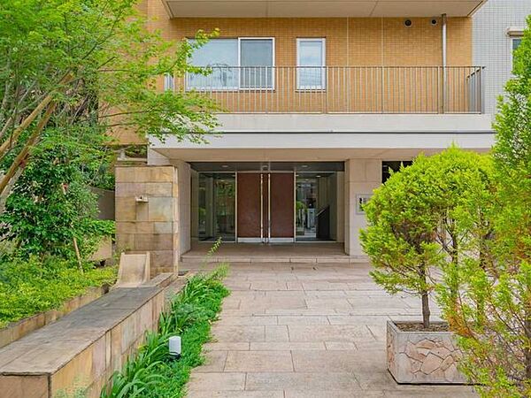 エントランスを拡大表示
