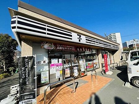 セブンイレブン板橋加賀二丁目店 180m
