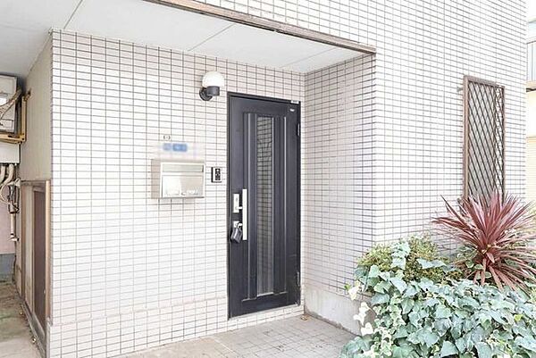 玄関を拡大表示