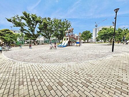 南板橋公園 473m