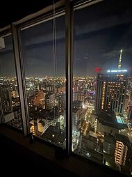 眺望：リビングからの夜景