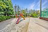 周辺： 新宿区立北新宿公園 230m