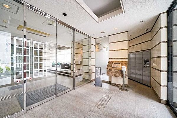 エントランスを拡大表示