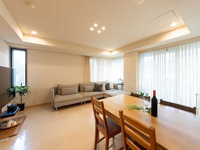 リビング/ダイニング 諏訪山ハウス 2階/-