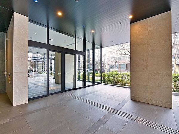 エントランスを拡大表示