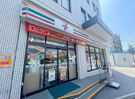 セブンイレブン南青山7丁目店 201m