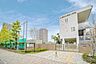周辺：港南小学校 310m