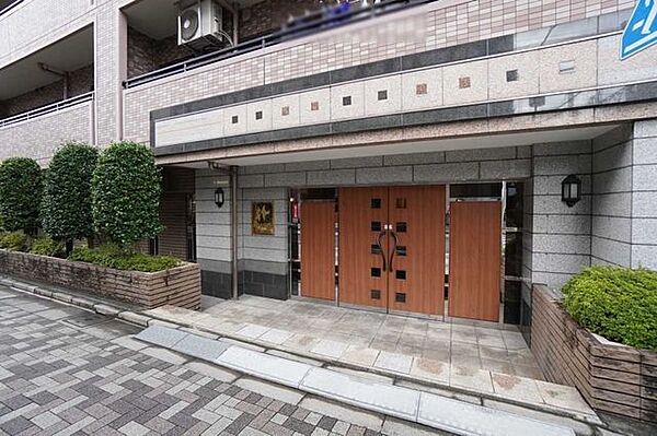 エントランスを拡大表示