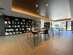 ライブラリーラウンジ