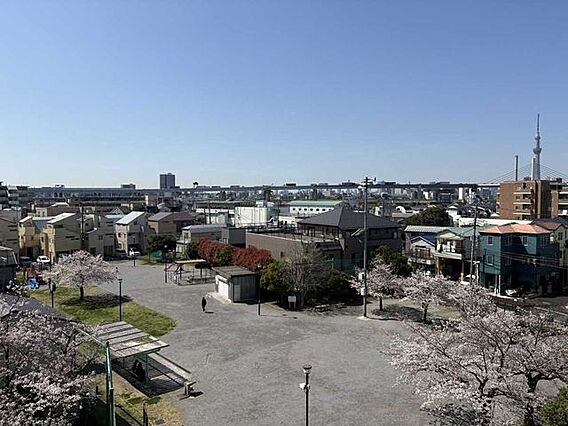 バルコニーから