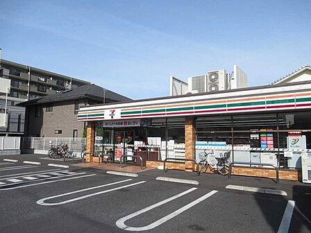 セブンイレブン江戸川西小岩4丁目店 220m