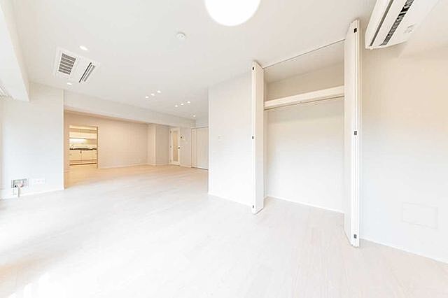 リビング/ダイニング ペアシティ・ルネッサンス 6階/-