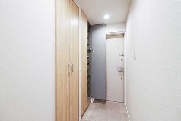 玄関を拡大表示