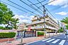 周辺：明治小学校 840m