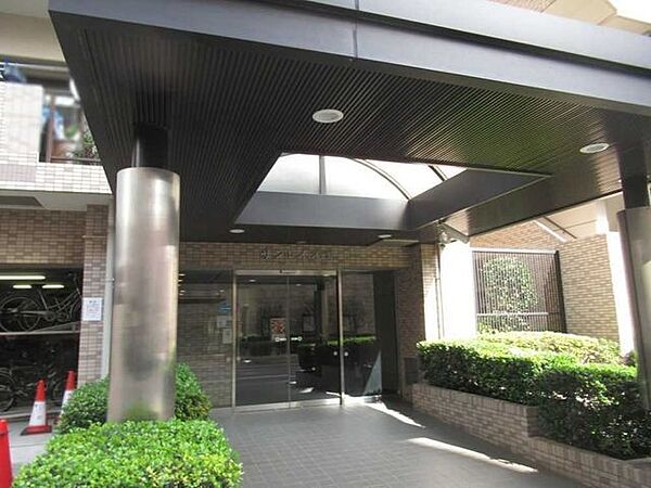 エントランスを拡大表示