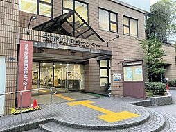 港区立芝浦港南区民センター 450m