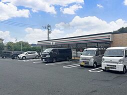 セブンイレブン世田谷千歳台3丁目店 190m