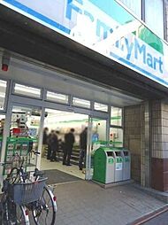 ファミリーマート小浦蒲田駅西店 100m