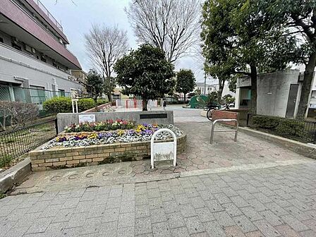区立桜丘三丁目児童遊園 30m