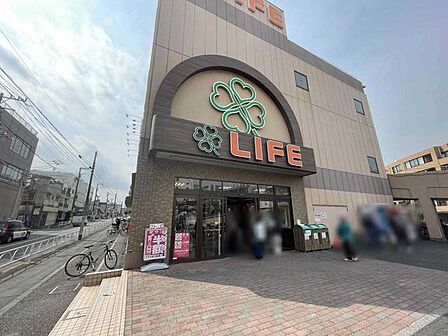ライフ経堂店 750m