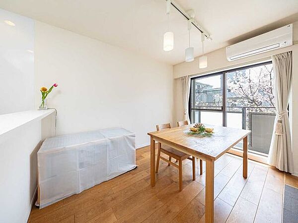 室内を拡大表示