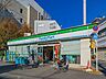周辺： ファミリーマート 世田谷新町店 60m