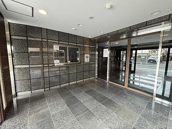 エントランスを拡大表示