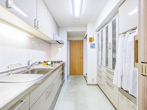 キッチンを拡大表示