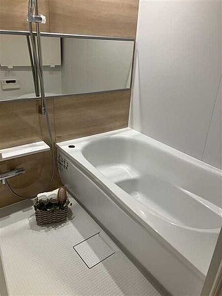 浴室を拡大表示