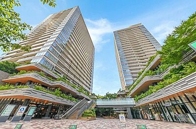 外観：右側の棟です