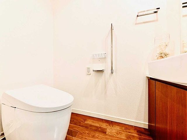 トイレ M.M.TOWERS　FORESISL棟 15階/-