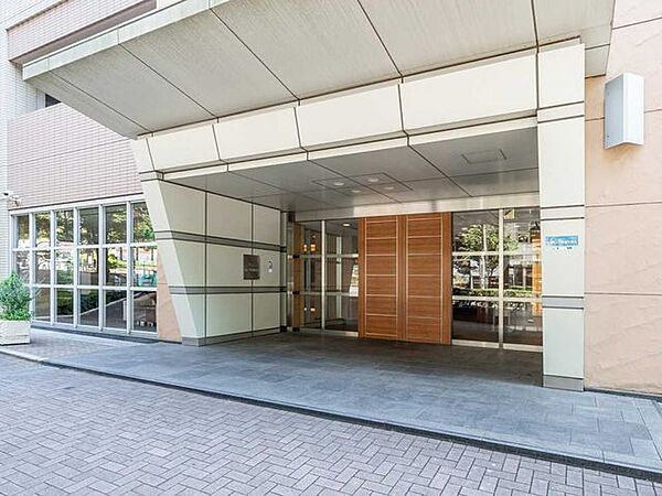 エントランスを拡大表示