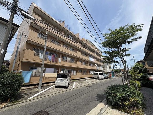3 / 10