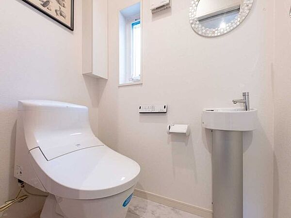 トイレを拡大表示