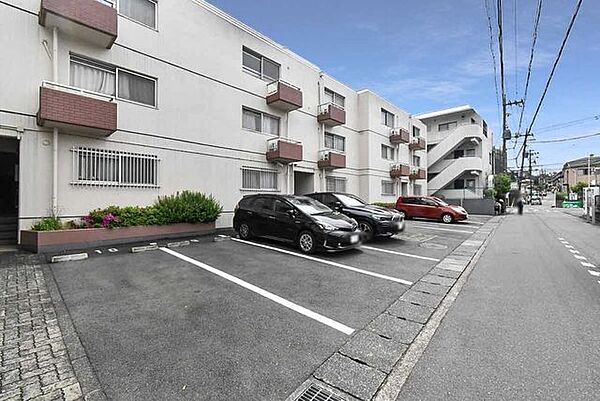 駐車場を拡大表示