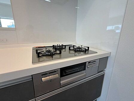 三口コンロ