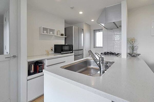 キッチンを拡大表示