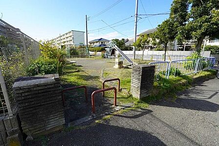 龍城ケ丘東公園 80m