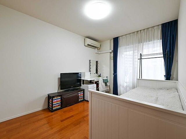 室内 タイムズ・ピース・スクエアスイートガーデンシティ 12階/-