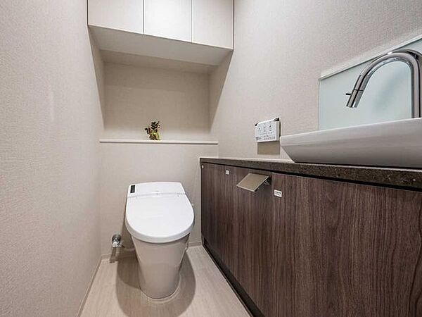 トイレを拡大表示
