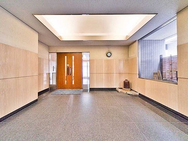 エントランスを拡大表示