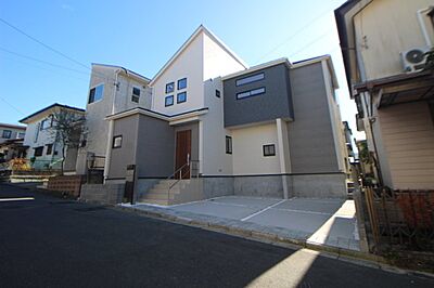 外観：敷地面積46坪超！ゆったりと広い、安心の長期優良住宅！