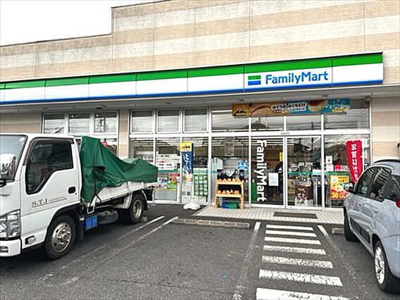 ファミリーマー...