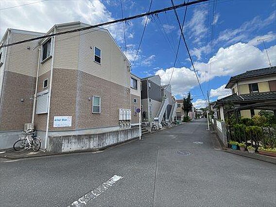 東側前面道路