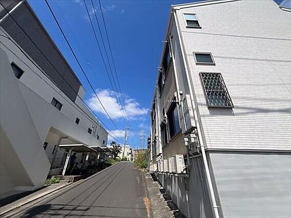 南西側前面道路